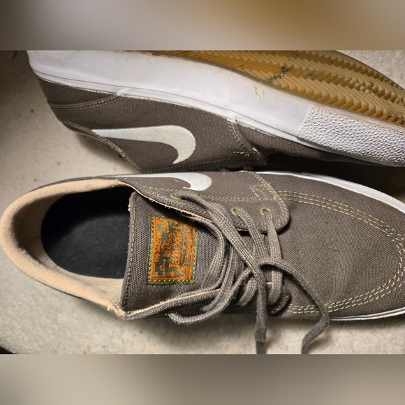 NIKE SB Zoom Janoski Canvas RM Medium Olive Mens Shoes 9.5 - Picture 6 of 6